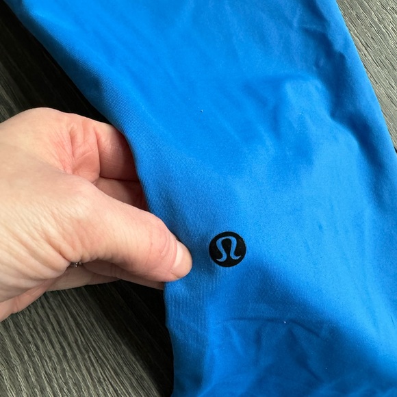 Lululemon Jet Crop (Slim) (Luxtreme) in Lakeside Blue Size 6 - Picture 7 of 8